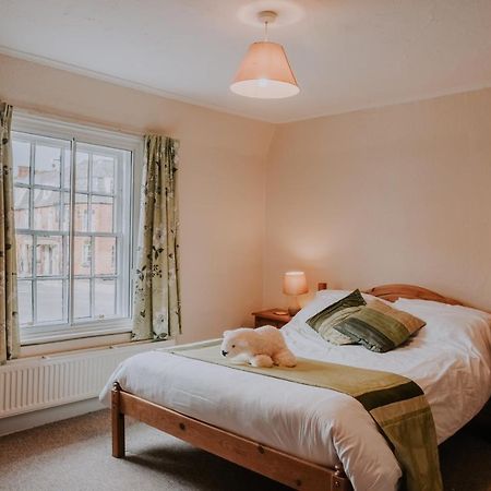 The White Bear Bed and Breakfast Devizes Exterior foto
