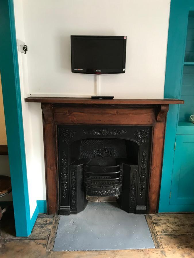 The White Bear Bed and Breakfast Devizes Exterior foto